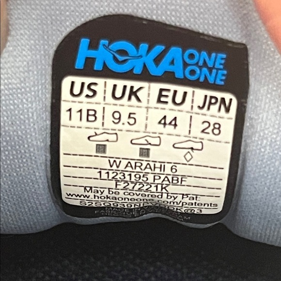 Hoka Women's Arahi 6 Athletic Shoes - Picture 12 of 12